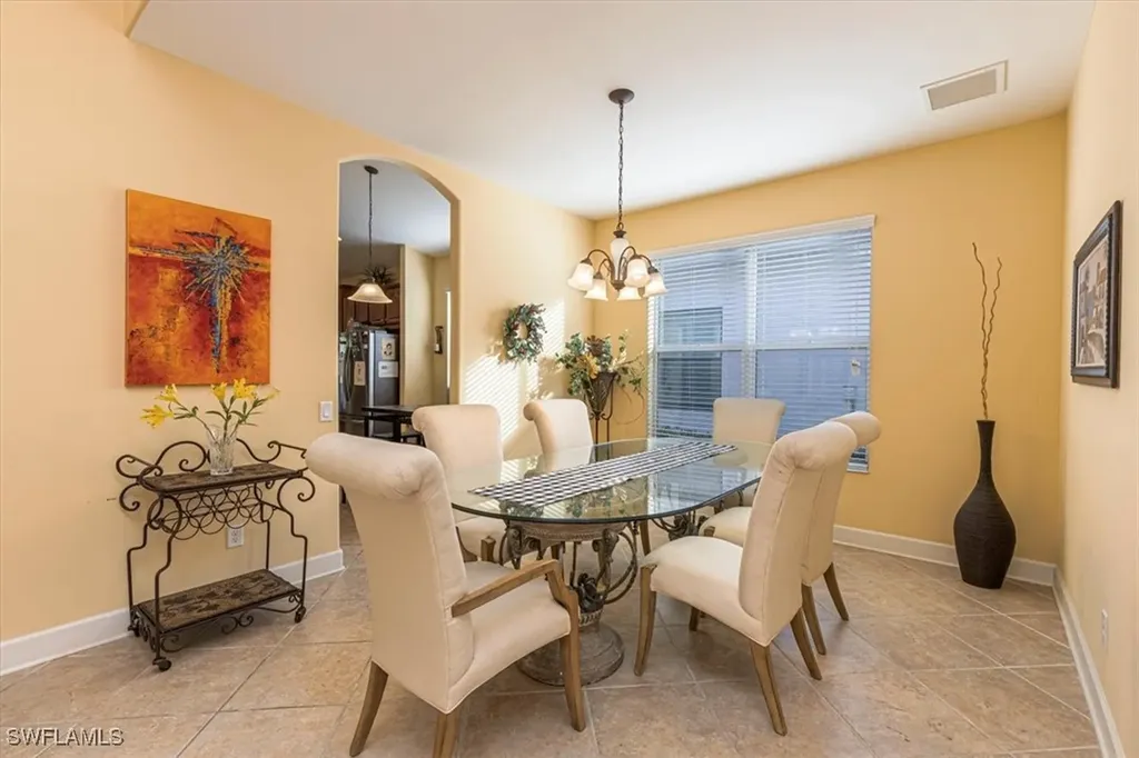1674 Serrano Circle Naples FL 34105