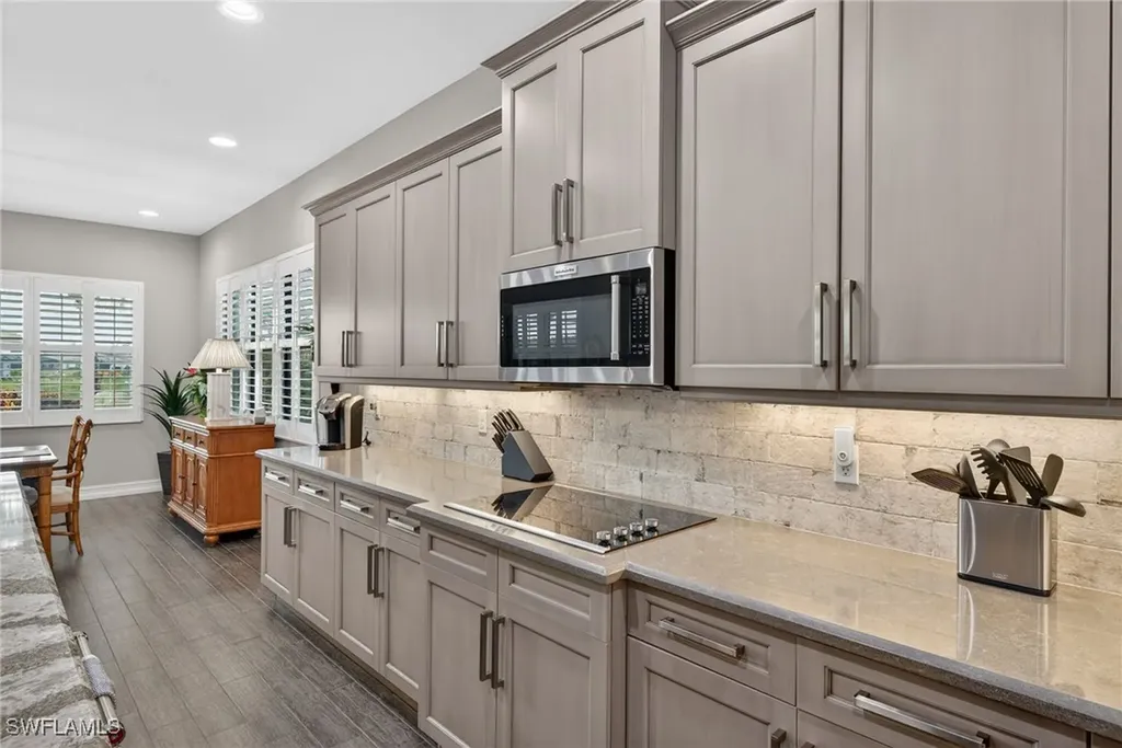 9453 Greenleigh Court Naples FL 34120