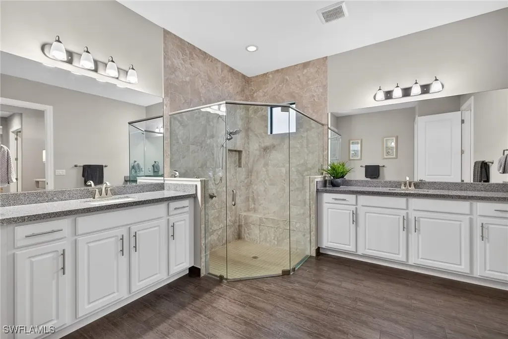 9453 Greenleigh Court Naples FL 34120