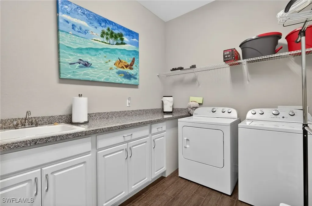 9453 Greenleigh Court Naples FL 34120