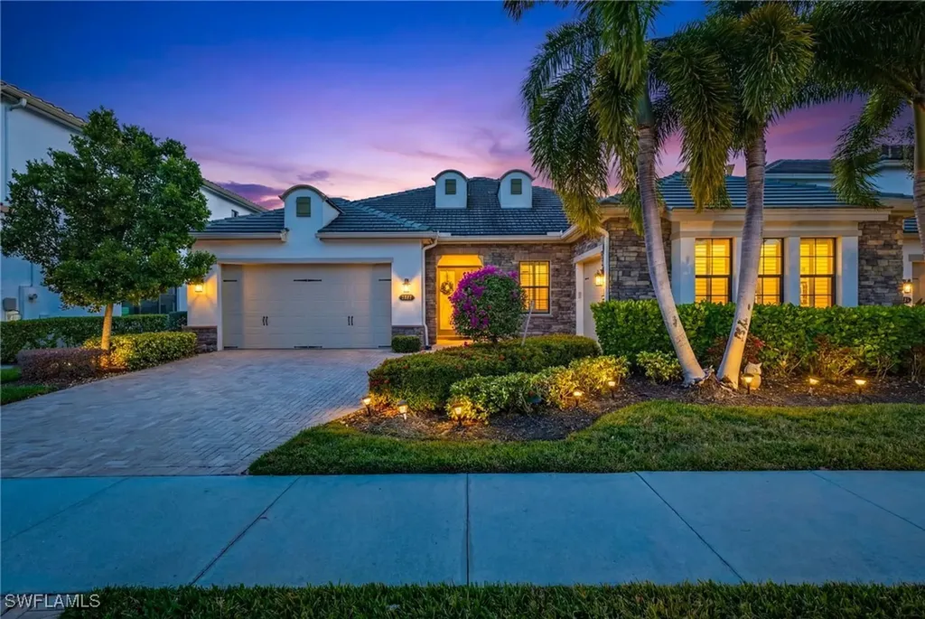 9453 Greenleigh Court Naples FL 34120