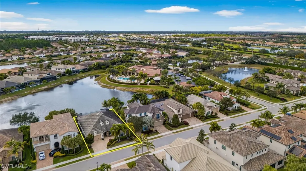 9453 Greenleigh Court Naples FL 34120