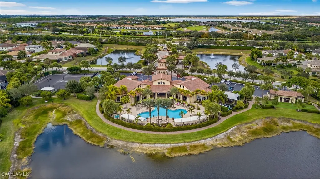 9453 Greenleigh Court Naples FL 34120