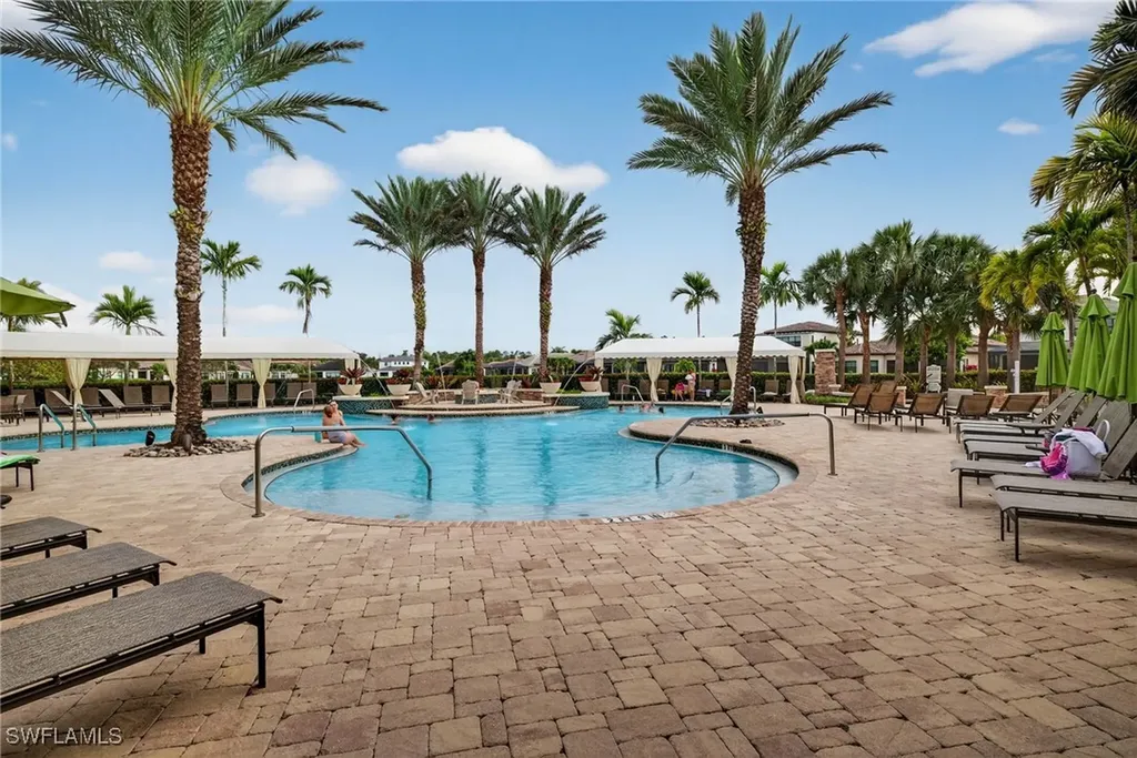 9453 Greenleigh Court Naples FL 34120