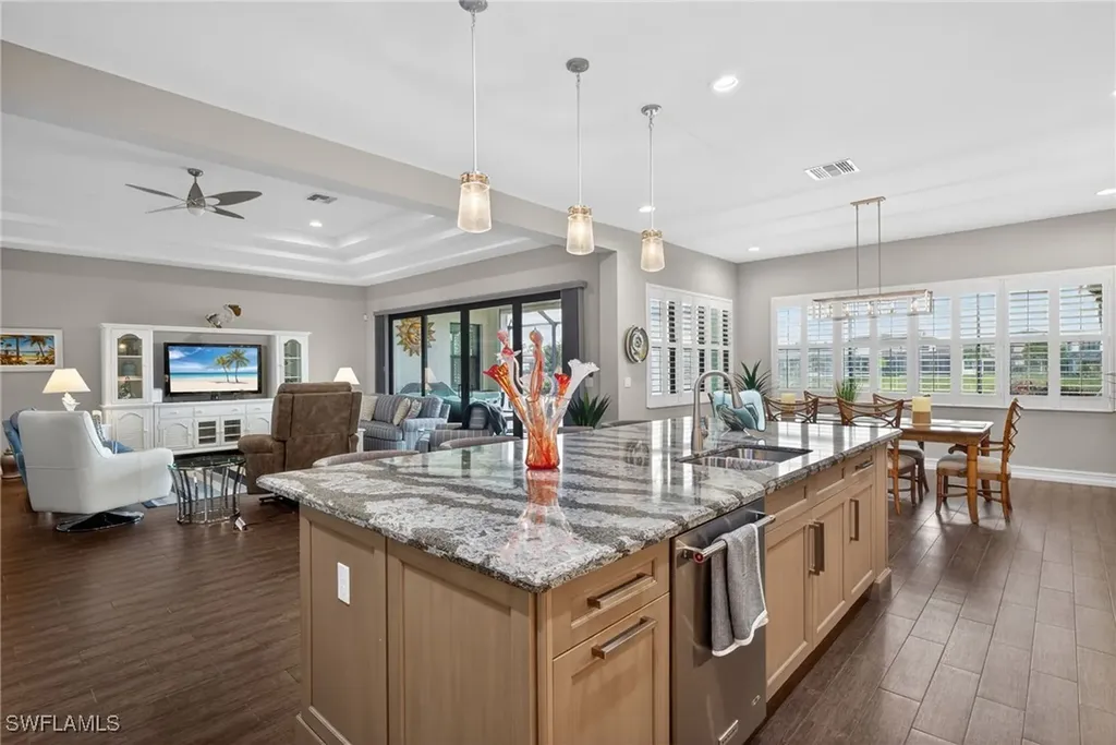 9453 Greenleigh Court Naples FL 34120