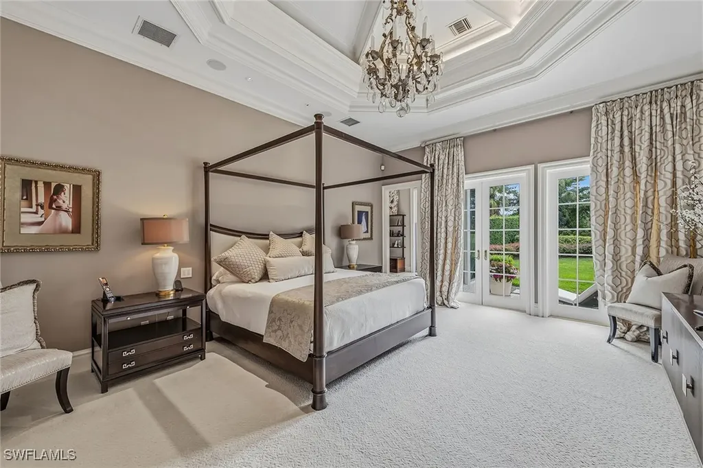 9960 Brassie Bend Naples FL 34108
