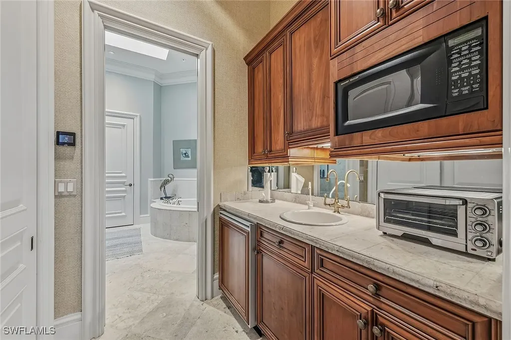 9960 Brassie Bend Naples FL 34108