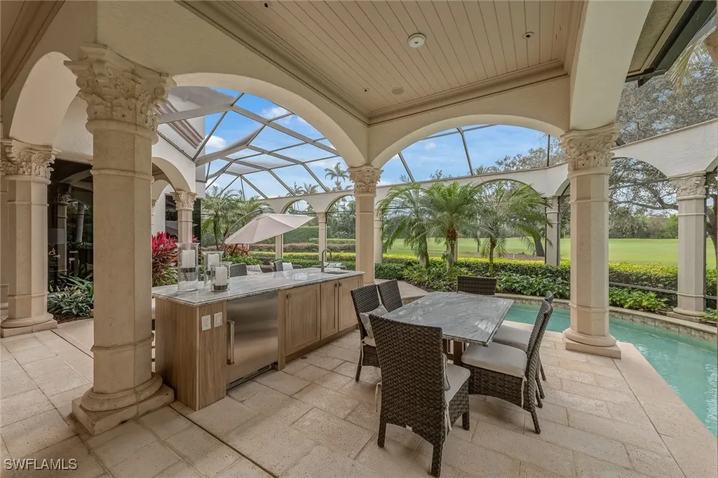 9960 Brassie Bend Naples FL 34108