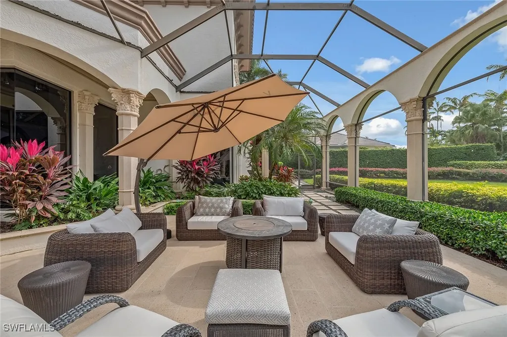 9960 Brassie Bend Naples FL 34108