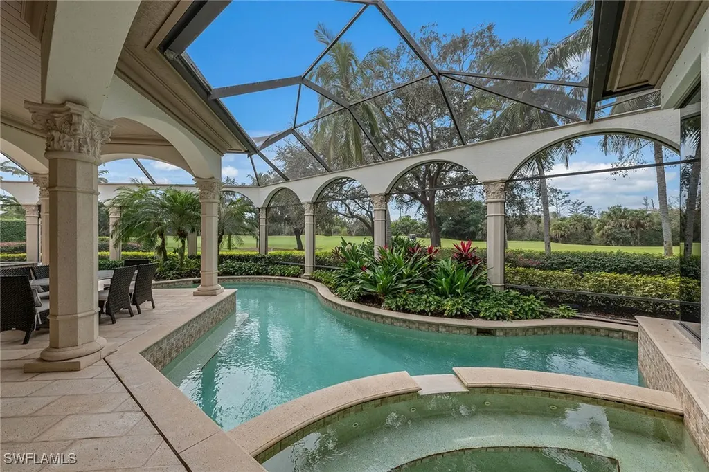 9960 Brassie Bend Naples FL 34108