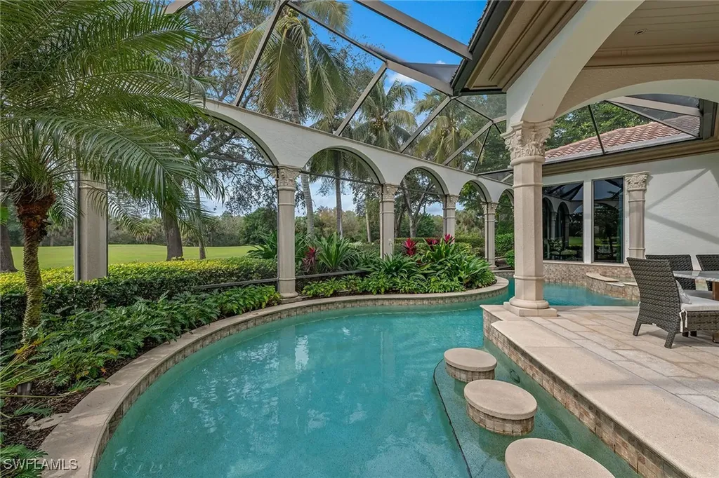 9960 Brassie Bend Naples FL 34108