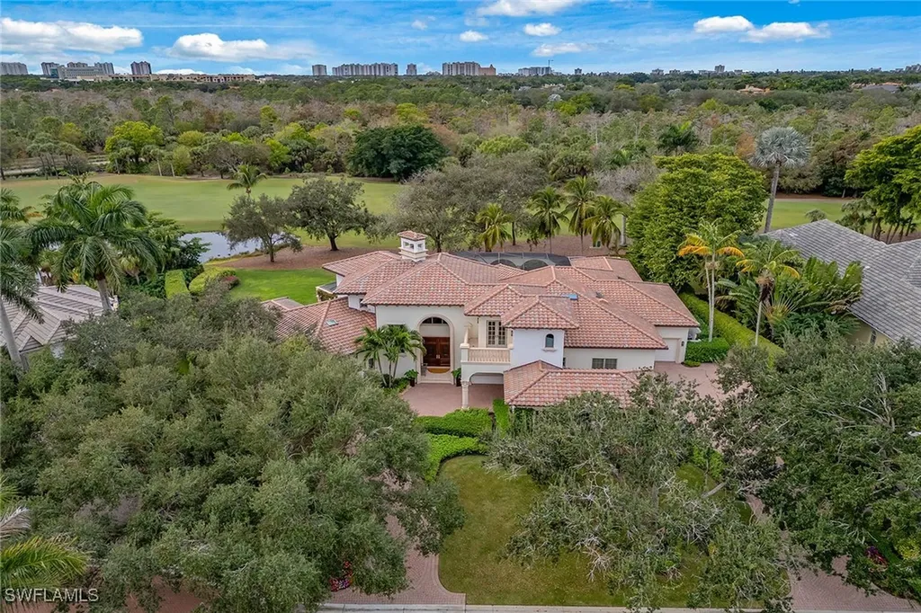 9960 Brassie Bend Naples FL 34108