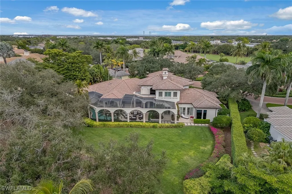 9960 Brassie Bend Naples FL 34108