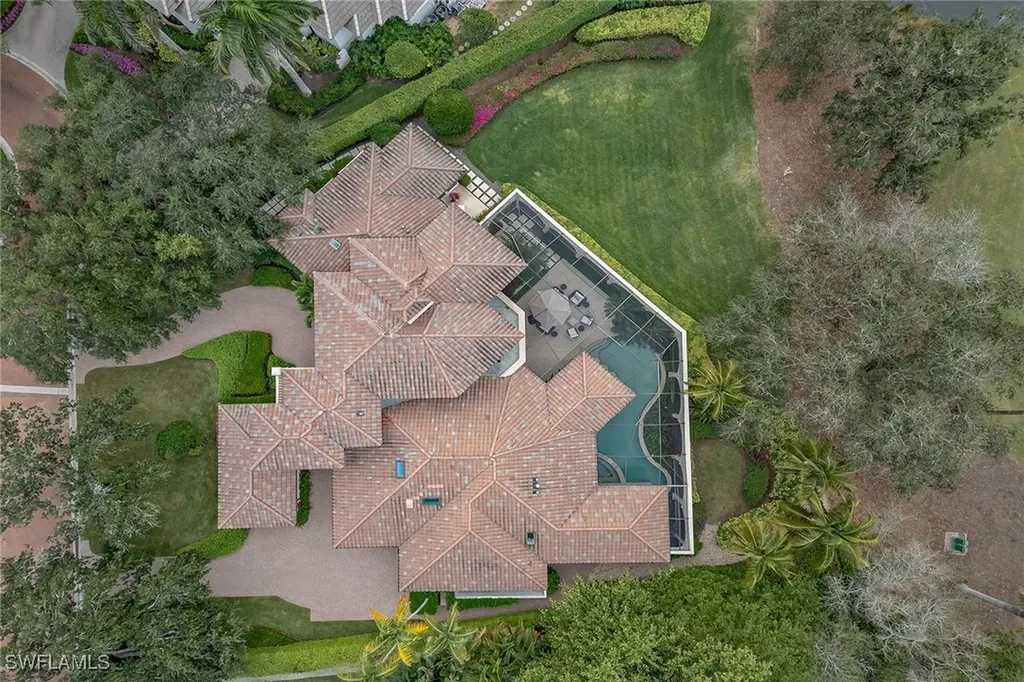 9960 Brassie Bend Naples FL 34108