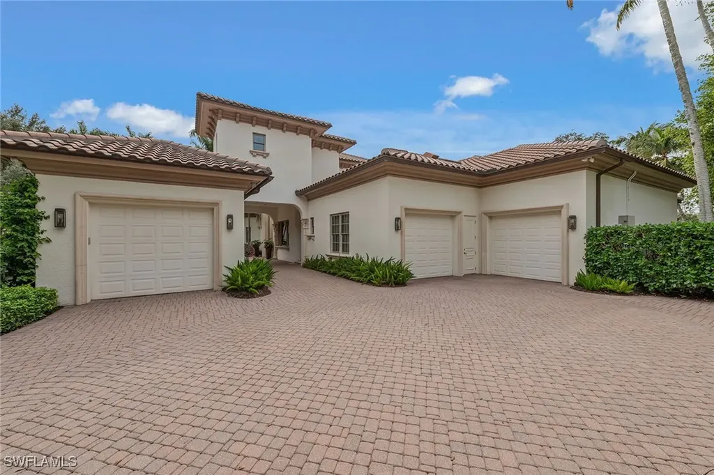 9960 Brassie Bend Naples FL 34108