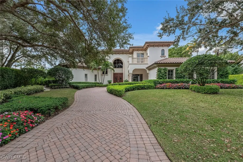 9960 Brassie Bend Naples FL 34108