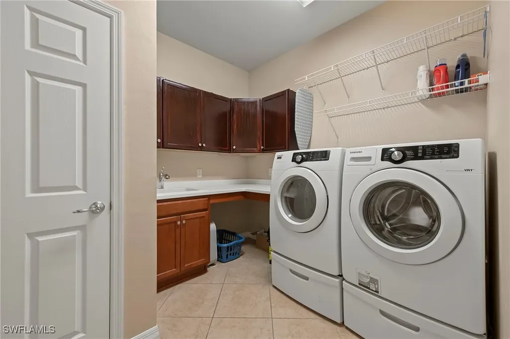 28526 Guinivere Way Bonita Springs FL 34135