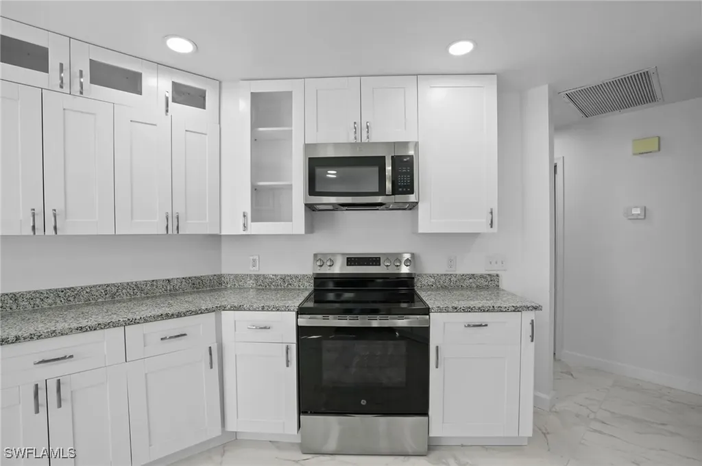 3141 Carriage Circle Naples FL 34105