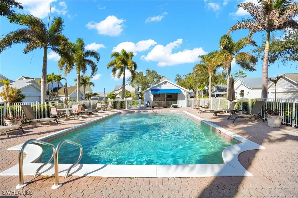 3141 Carriage Circle Naples FL 34105