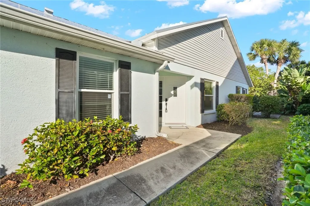 3141 Carriage Circle Naples FL 34105
