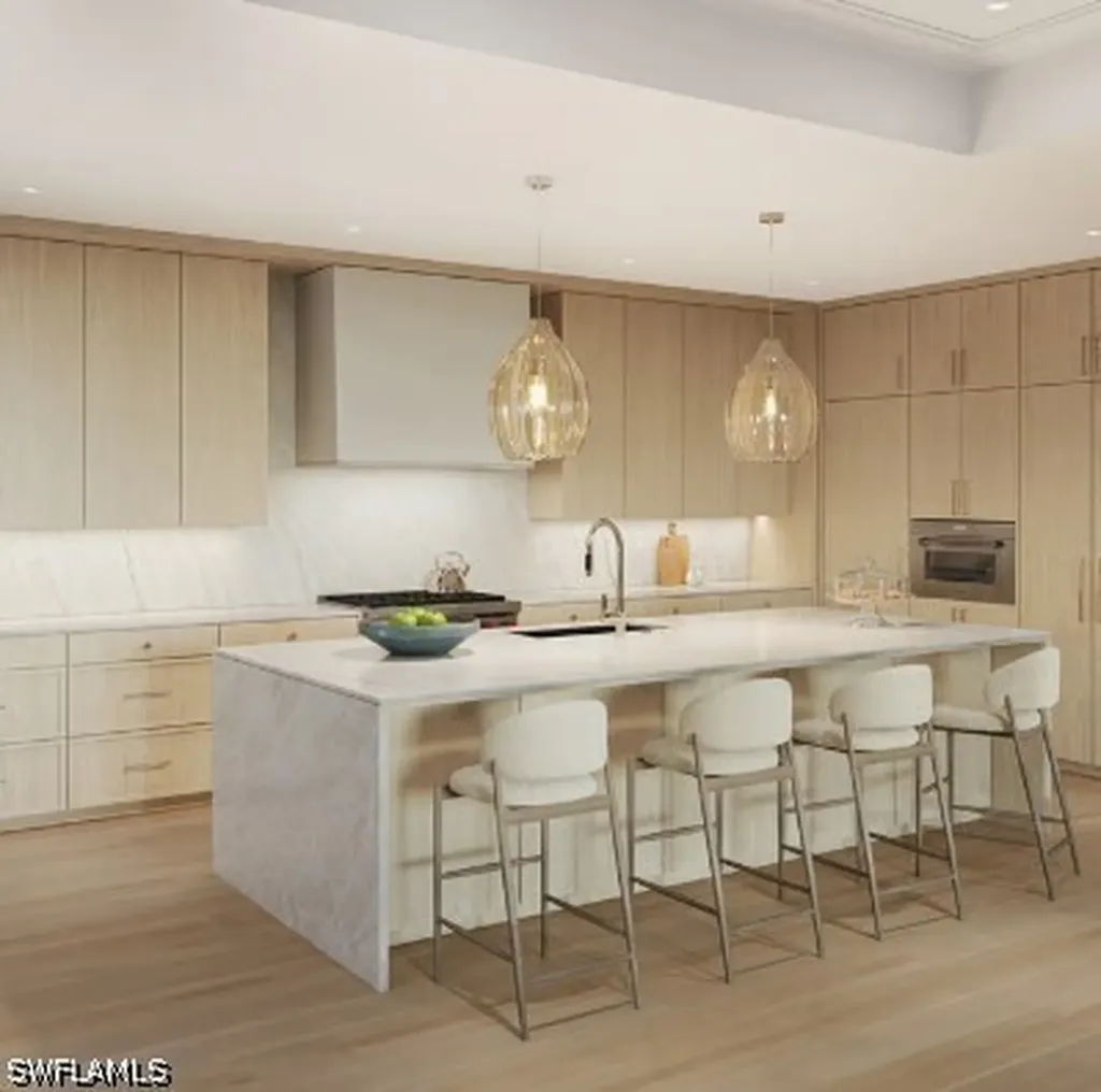 2020 Gulf Shore Boulevard N Naples FL 34102