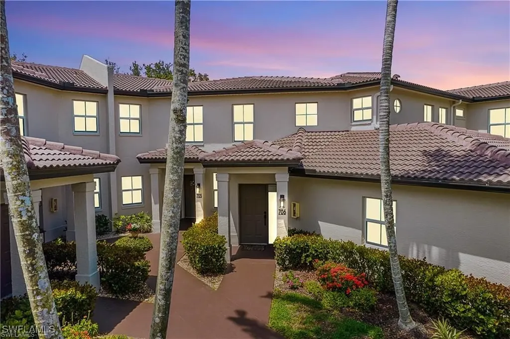 700 Diamond Circle Naples FL 34110