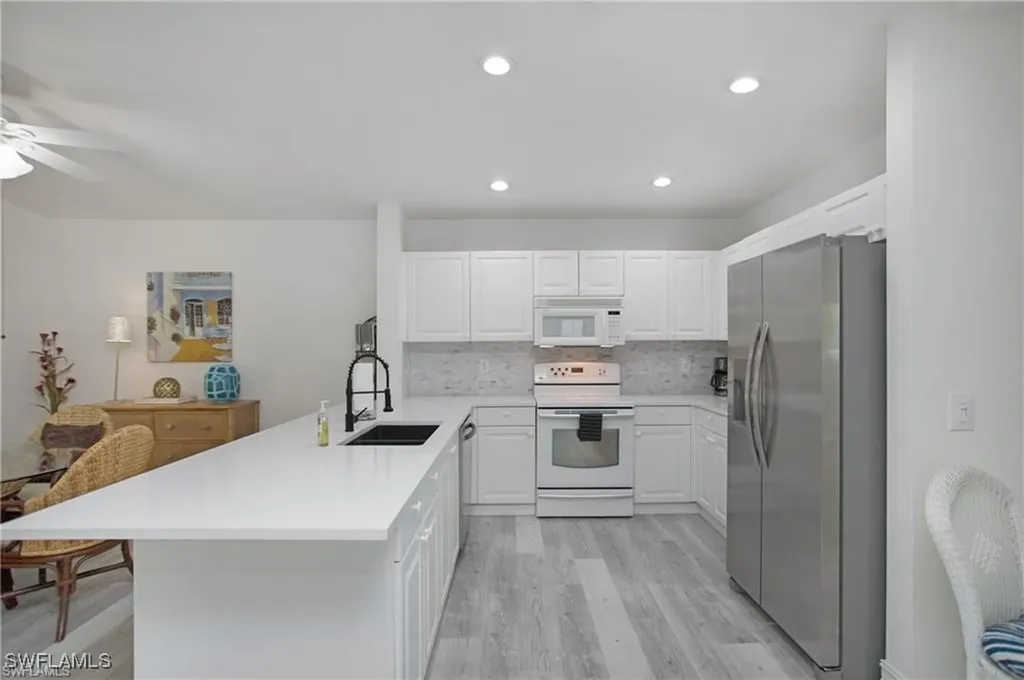 700 Diamond Circle Naples FL 34110