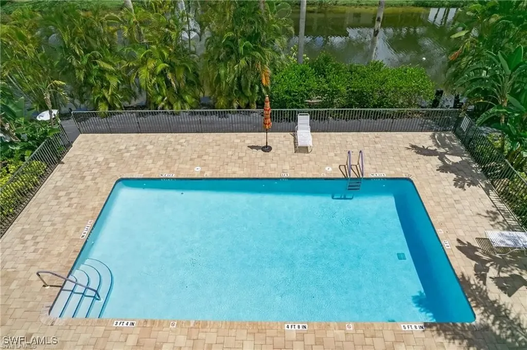700 Diamond Circle Naples FL 34110