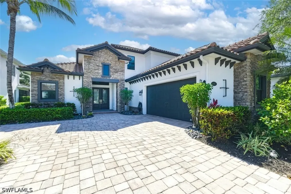 6865 Il Regalo Circle Naples FL 34109