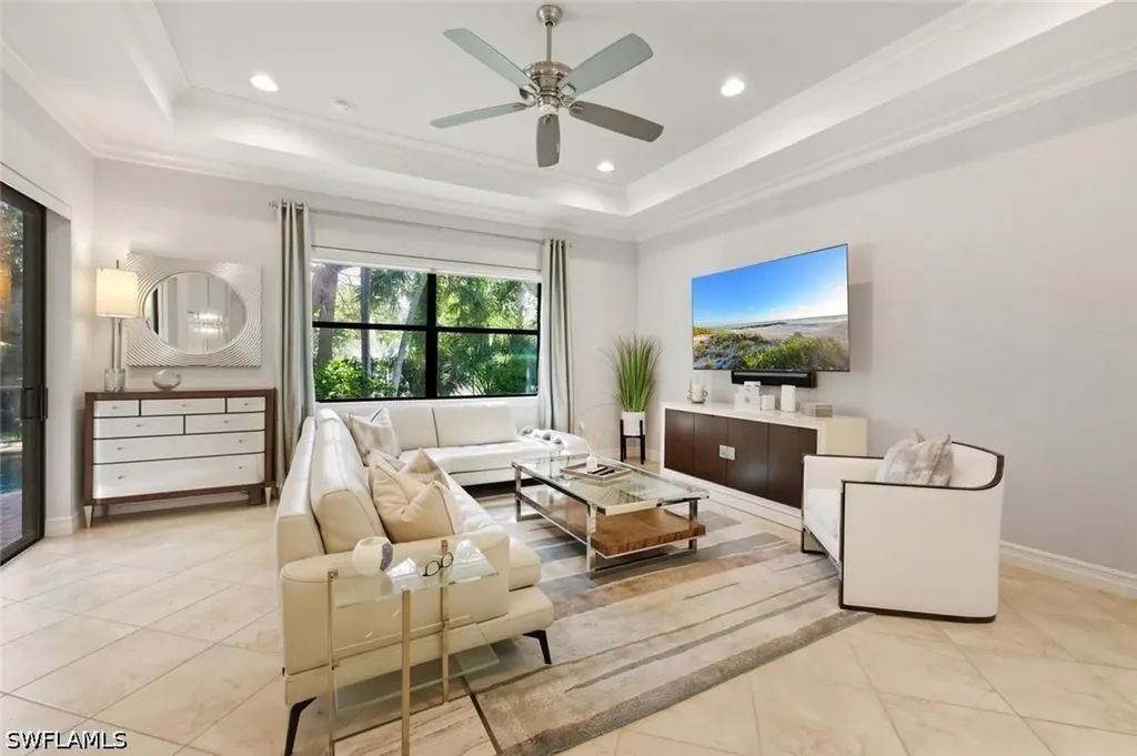 6865 Il Regalo Circle Naples FL 34109