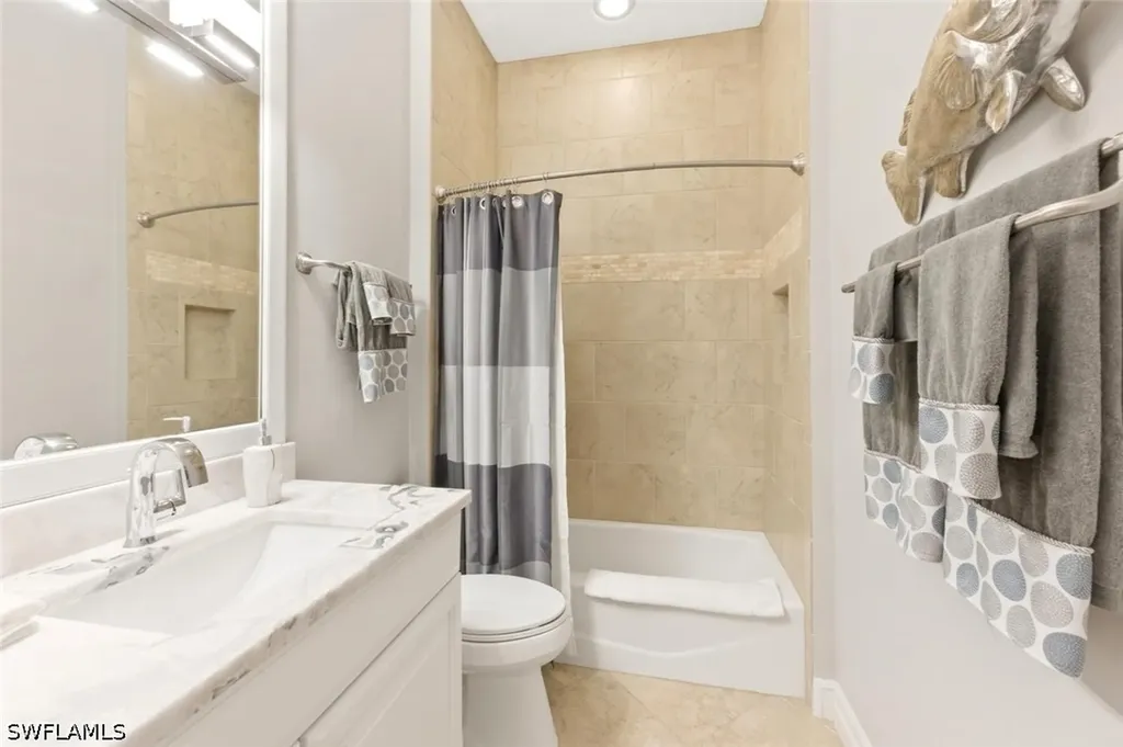6865 Il Regalo Circle Naples FL 34109