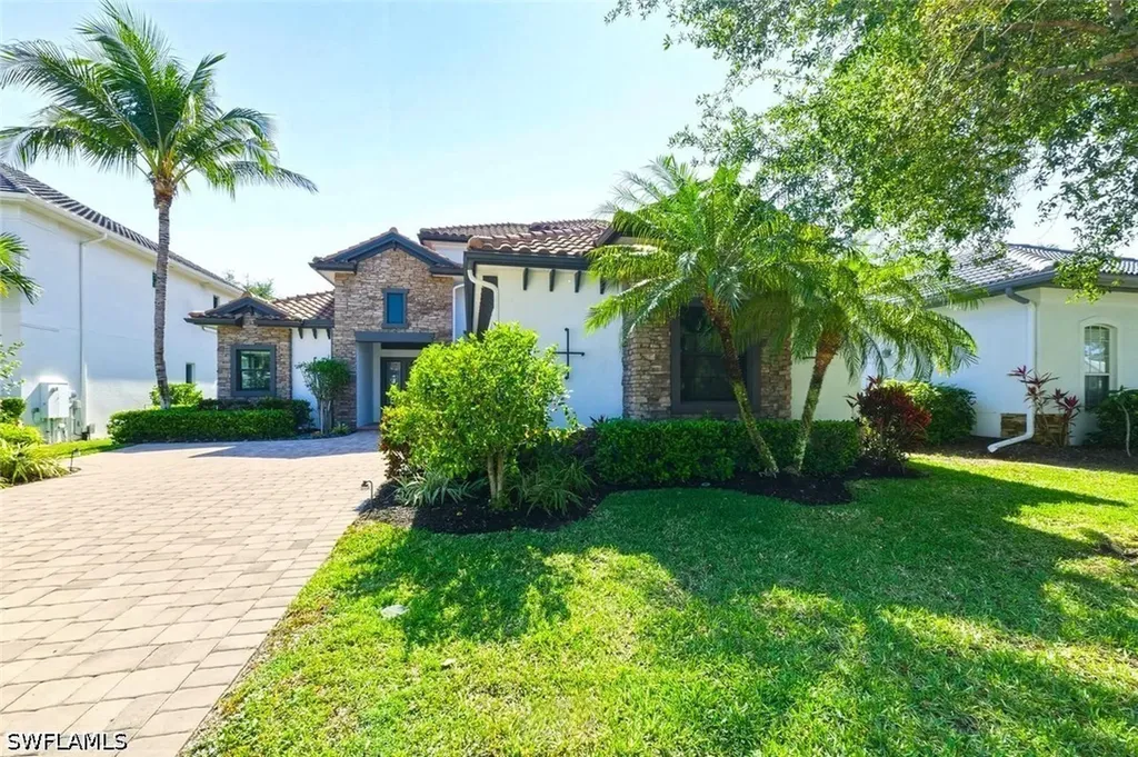6865 Il Regalo Circle Naples FL 34109