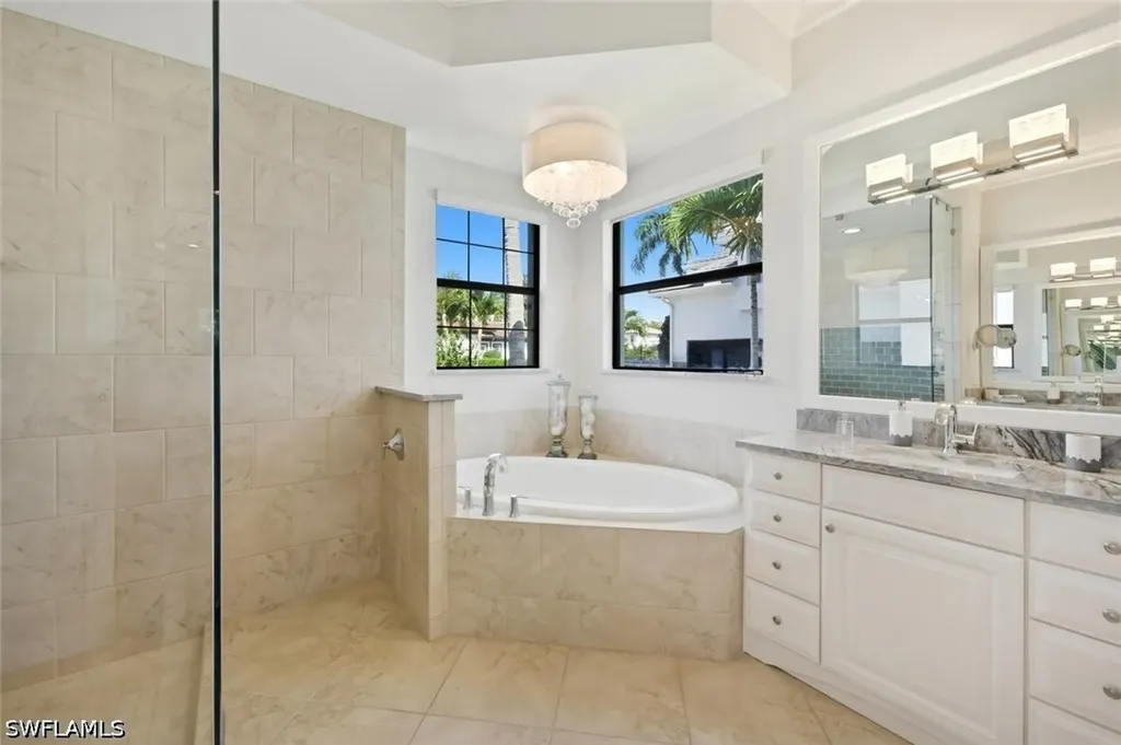 6865 Il Regalo Circle Naples FL 34109