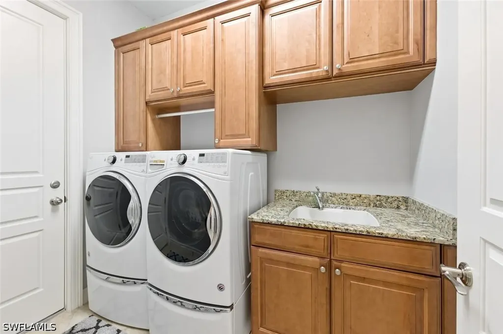 6865 Il Regalo Circle Naples FL 34109