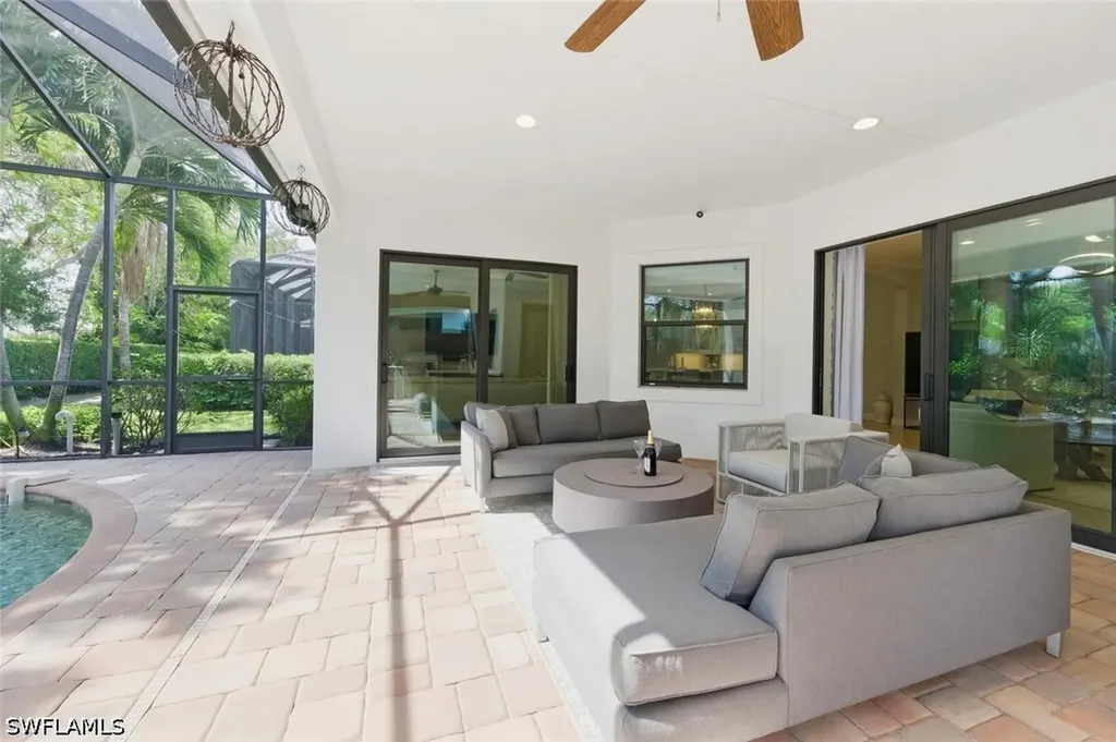6865 Il Regalo Circle Naples FL 34109