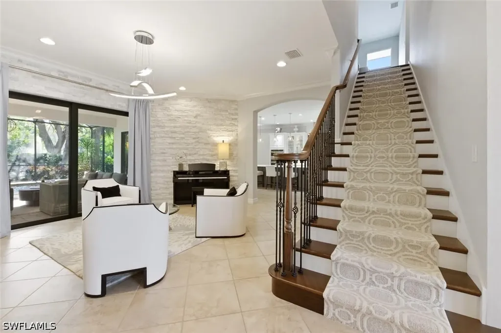 6865 Il Regalo Circle Naples FL 34109