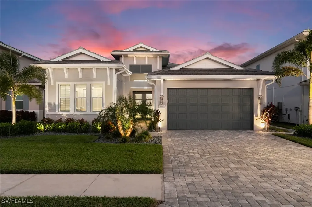 9098 Montserrat Drive Naples FL 34114
