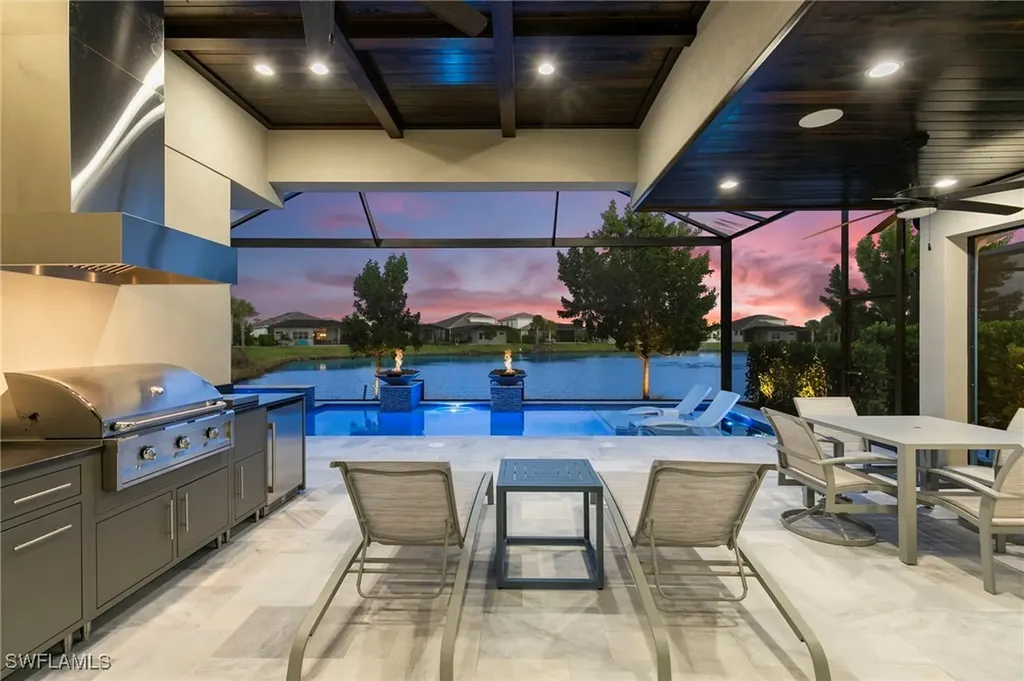 9098 Montserrat Drive Naples FL 34114