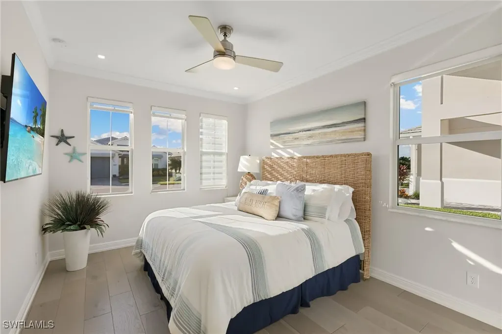 9098 Montserrat Drive Naples FL 34114