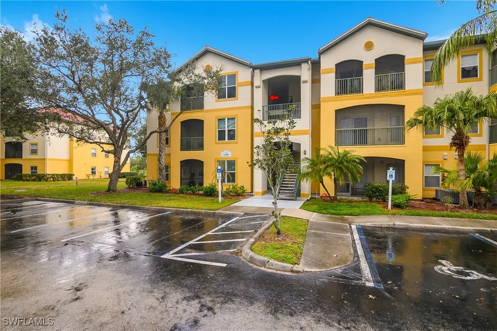 11520 Villa Grand Fort Myers FL 33913