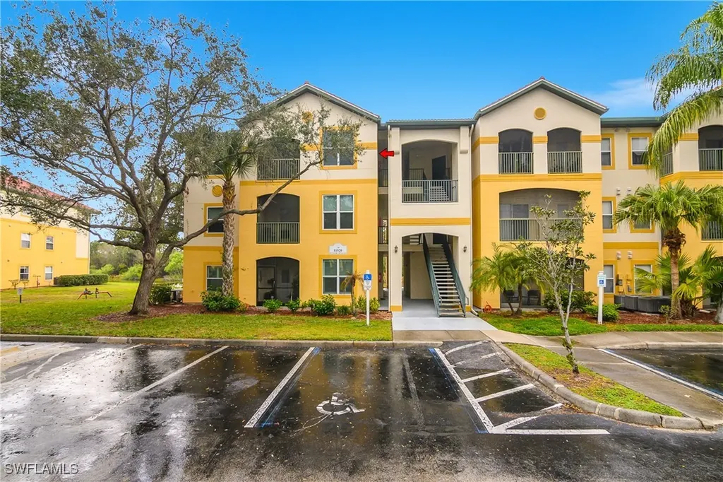 11520 Villa Grand Fort Myers FL 33913
