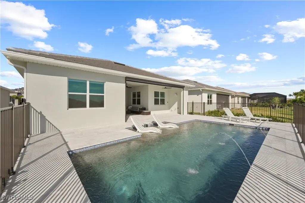 9072 Wisteria Way Naples FL 34114