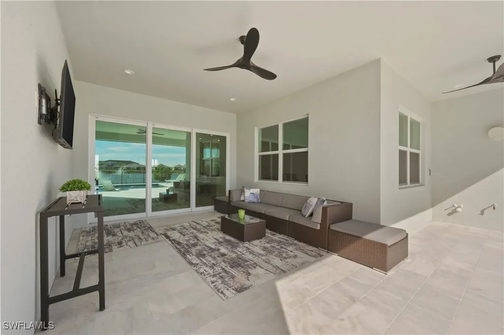 9072 Wisteria Way Naples FL 34114