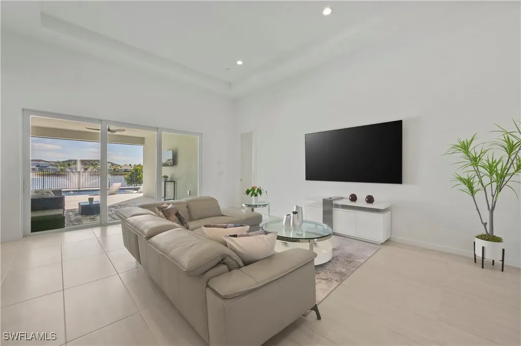9072 Wisteria Way Naples FL 34114