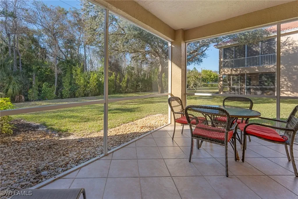 6765 Huntington Lakes Circle Naples FL 34119