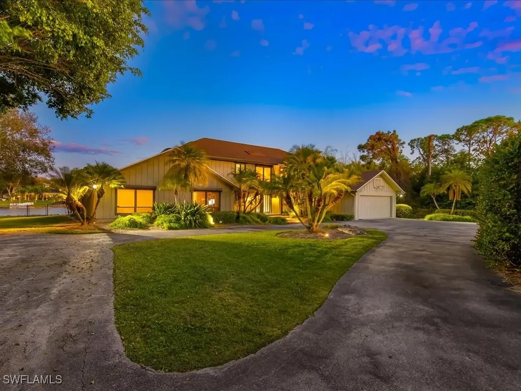 154 Cajeput Drive Naples FL 34108