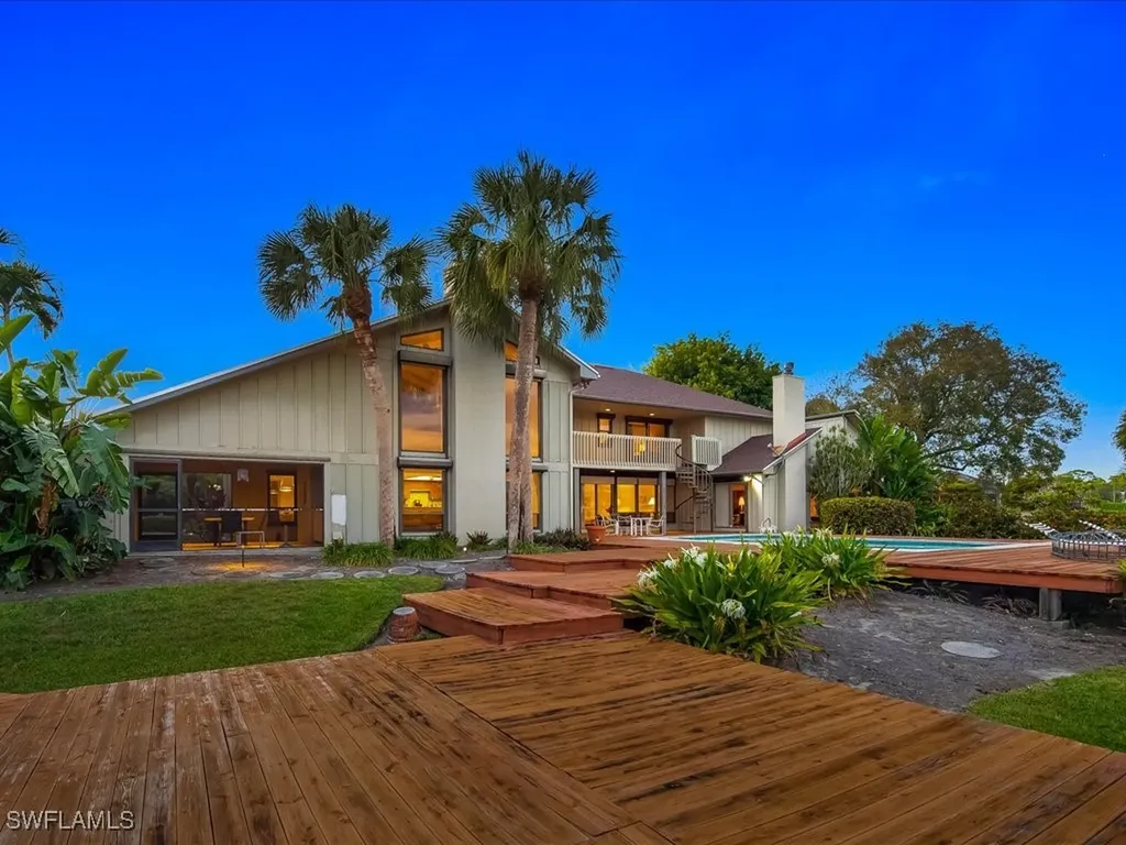 154 Cajeput Drive Naples FL 34108