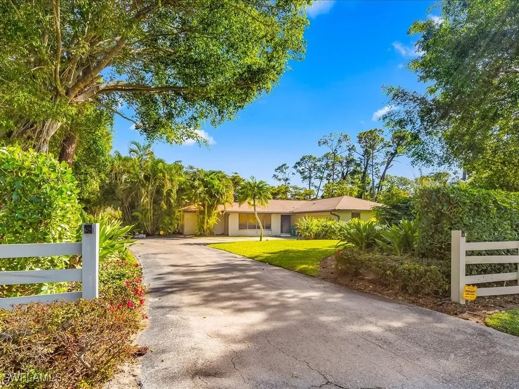 154 Cajeput Drive Naples FL 34108