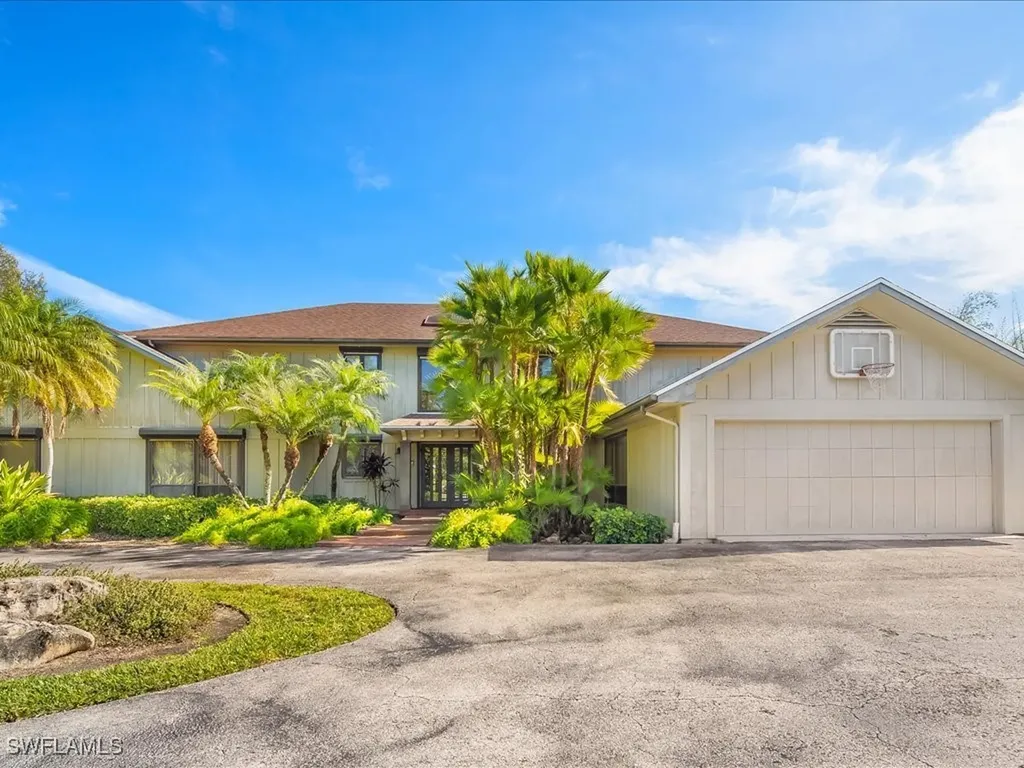 154 Cajeput Drive Naples FL 34108