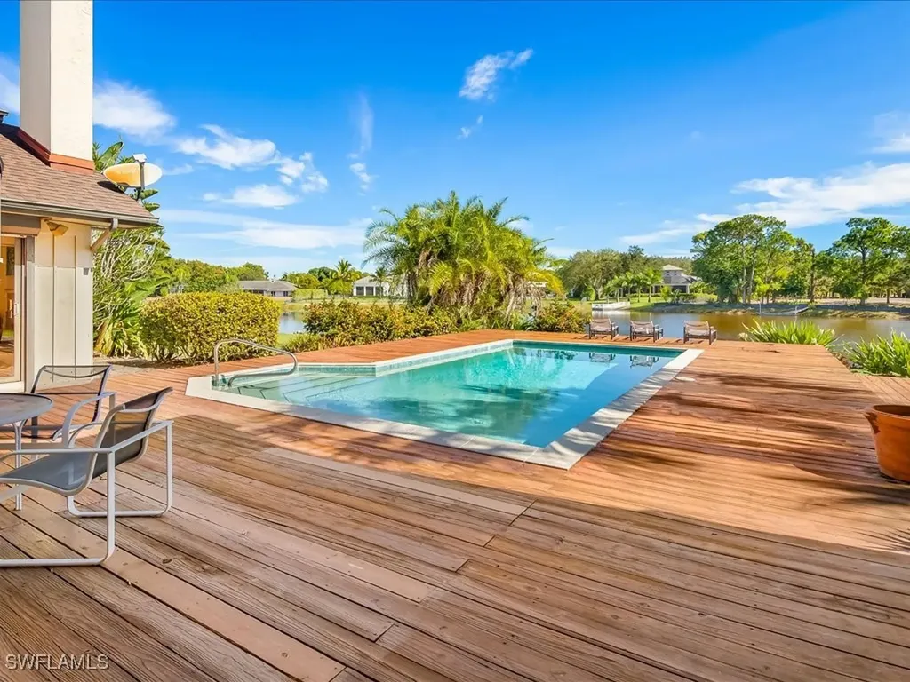 154 Cajeput Drive Naples FL 34108